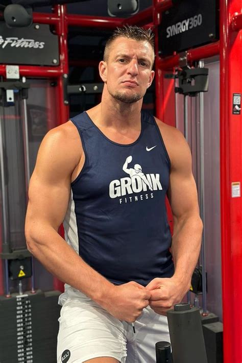 gronkowski naked|OMG, hes naked: Rob Gronkowski flashes reporters in changeroom